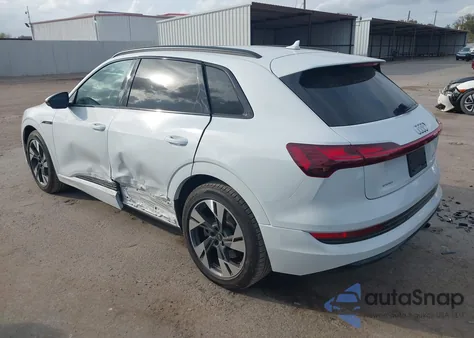 2021 Audi E-Tron Premium Quattro z USA, uszkodzony, nr VIN WA1AAAGE3MB019445
